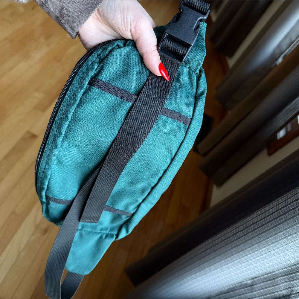 Vintage L.L. Bean Waist Bag - Picture 6 of 9